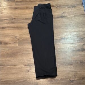 Izod Men's Black Cuffed Leg Pleated Front Pants. 34x32